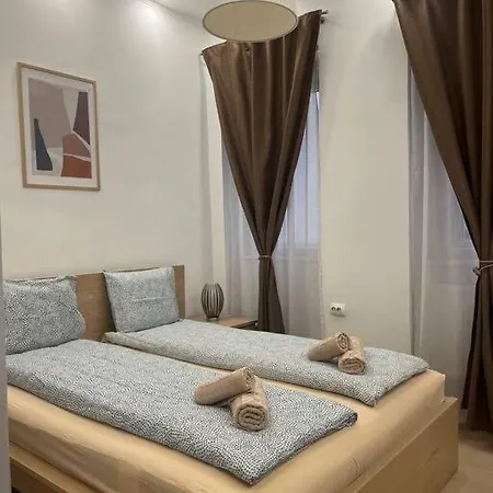 Lägenhet Szechenyi Renovated 2br At Danube River *
