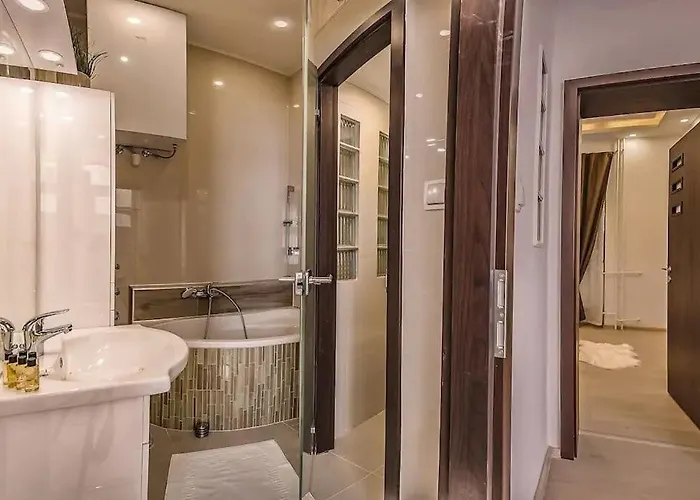 Szechenyi Renovated 2br At Danube River Apartament Budapesta